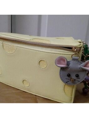 Super rare betsey Johnson cheese clutch wristlet purse with grape Chan handle